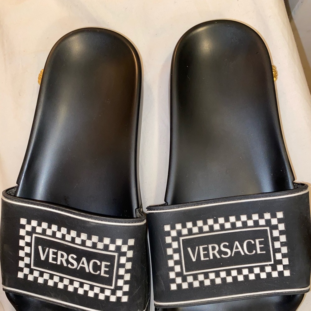 Versace slides